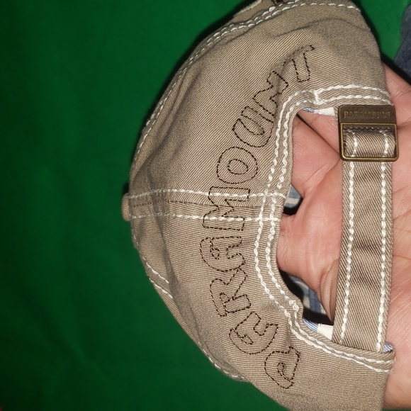 Paramount hat - Picture 4 of 6